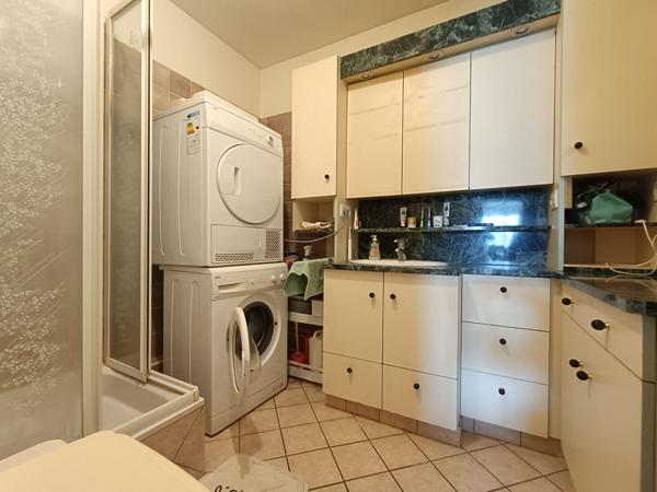 Appartement à Tours avec balcon et parking