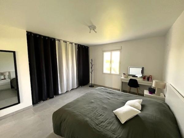 Maison Plain-pied 112m² proche de SAINT JEAN D'ANGELY (17)