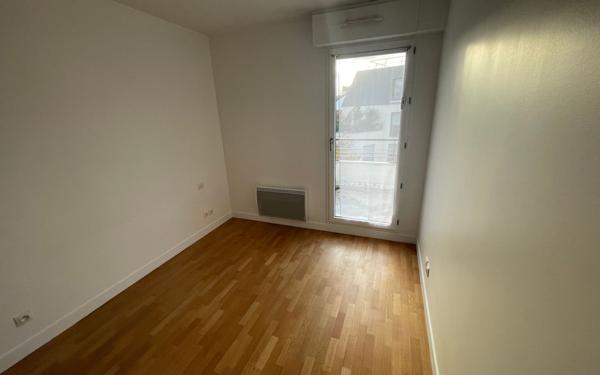 Appartement à louer    4 pièces • 85,14 m2 Issy-les-Moulineaux