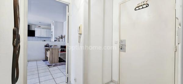 PAU CENTRE-VILLE – T3 62 m² – Balcon plein sud – Parking couvert – DPE B