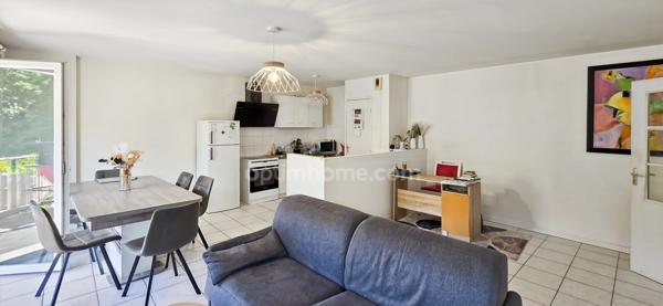 PAU CENTRE-VILLE – T3 62 m² – Balcon plein sud – Parking couvert – DPE B