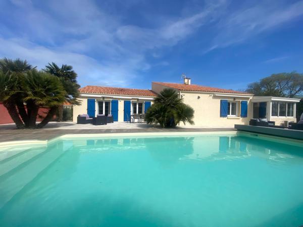 SPLENDIDE MAISON VOLUMES GENEREUX GARAGE DE 93 M2  A DEUX PAS DE LA ROCHELLE !