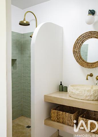 Maison à vendre 10 pièces 220 m² Courthézon