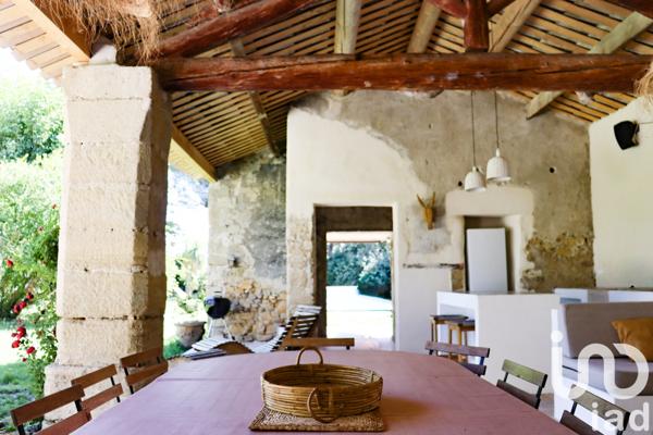 Maison à vendre 10 pièces 220 m² Courthézon