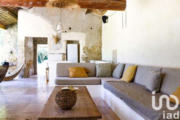 Maison à vendre 10 pièces 220 m² Courthézon