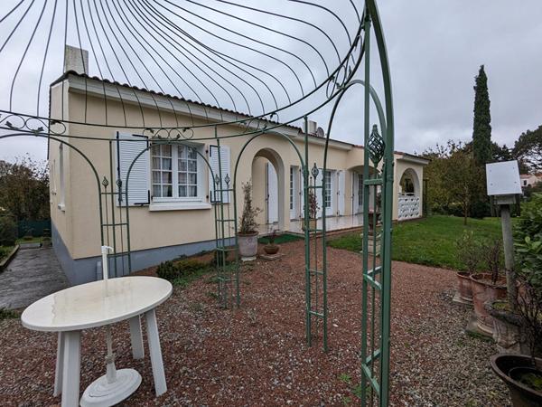 LA ROCHE SUR YON MAISON A VENDRE