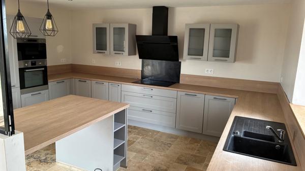 Maison rénovée 160 m2 sur terrain de plus de 2 hectares !