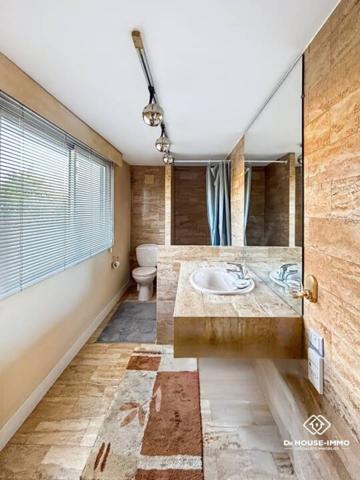 Maison à vendre 4 pièces de 141 m²
