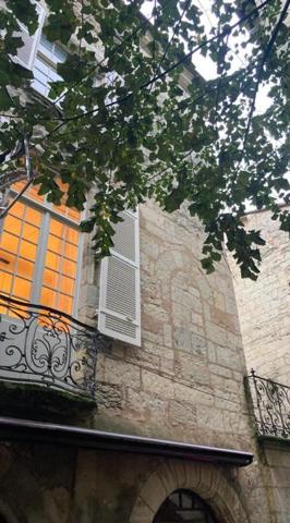 Appartement hyper centre Périgueux 95 m2 dans hôtel particulier