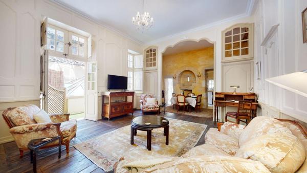 Appartement hyper centre Périgueux 95 m2 dans hôtel particulier