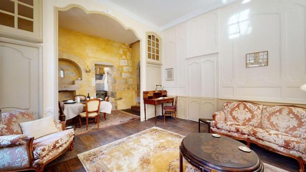 Appartement hyper centre Périgueux 95 m2 dans hôtel particulier
