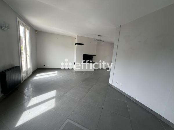 Maison
         6 pièces
        - 125 m² 430 000 € *