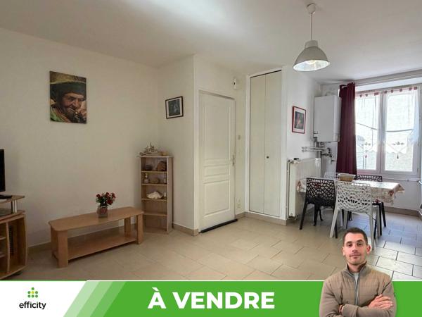 Immeuble
         12 pièces
        - 183 m² 175 000 € *