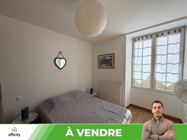 Immeuble
         12 pièces
        - 183 m² 175 000 € *
