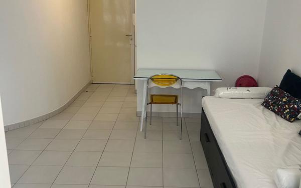 Appartement à louer    1 pièce • 24 m2 Nice