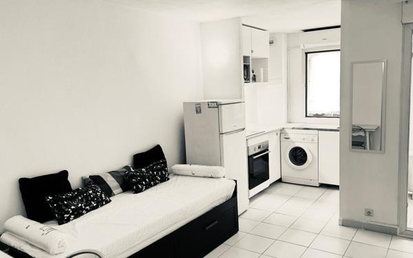 Appartement à louer    1 pièce • 24 m2 Nice