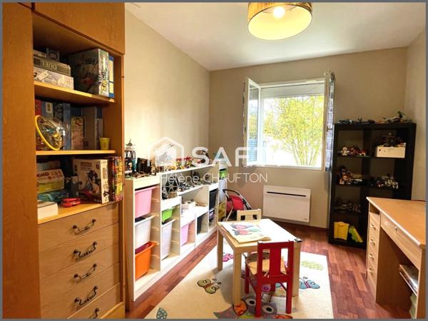 Maison 120m²  4 chambres sur terrain de 1430m² clos avec garage.