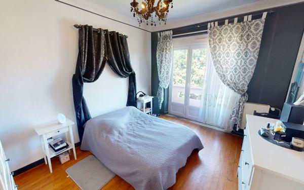 Maison à vendre    6 pièces •  Uckange