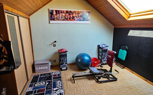 Maison à vendre    6 pièces •  Uckange