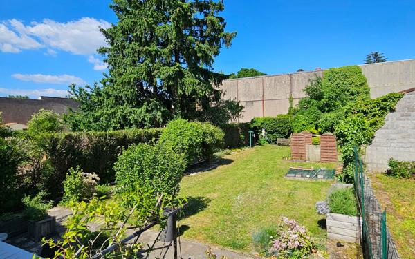 Maison à vendre    6 pièces •  Uckange