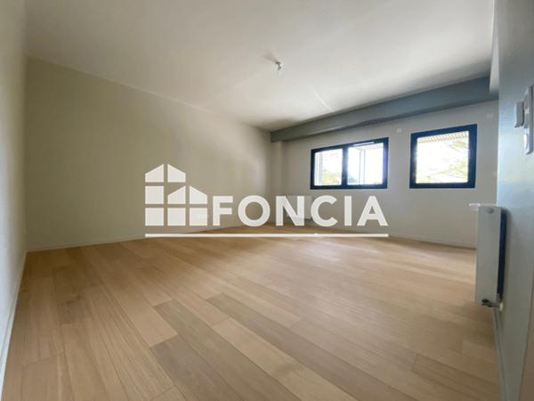 Location Appartement 3 pièces 65.4 m² - RESIDENCE LES BELVEDERES DU CLAIN - 8 RUE EMILE DUCLOS Poitiers 86000