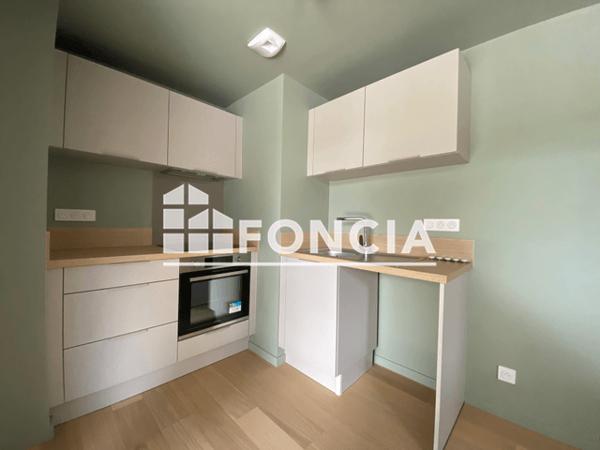 Location Appartement 3 pièces 65.4 m² - RESIDENCE LES BELVEDERES DU CLAIN - 8 RUE EMILE DUCLOS Poitiers 86000