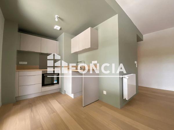 Location Appartement 3 pièces 65.4 m² - RESIDENCE LES BELVEDERES DU CLAIN - 8 RUE EMILE DUCLOS Poitiers 86000