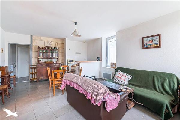 Immeuble à vendre |  Eysines |  7 pièces | 174 m²