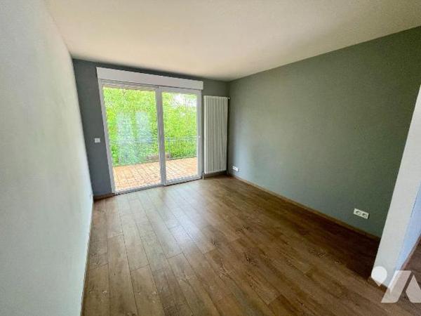MAISON SURELEVEE SUR SOUS-COMPLET AVEC CONFORT DU PLAIN-PIED
MAISON A VENDRE A RETHEL, AXE REI...