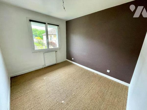 MAISON SURELEVEE SUR SOUS-COMPLET AVEC CONFORT DU PLAIN-PIED
MAISON A VENDRE A RETHEL, AXE REI...