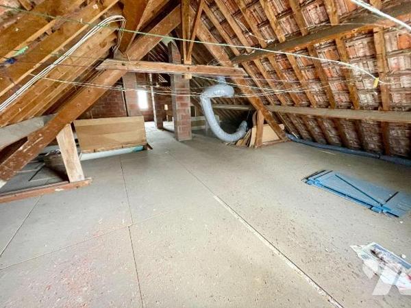 MAISON SURELEVEE SUR SOUS-COMPLET AVEC CONFORT DU PLAIN-PIED
MAISON A VENDRE A RETHEL, AXE REI...