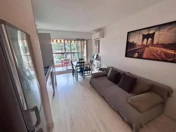 Appartement à ROQUEBRUNE-SUR-ARGENS, 83380 - 2 pièces 28m²