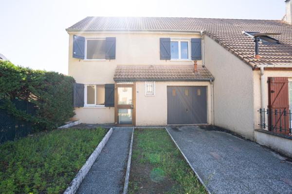 Maison familiale , 4 chambres , Garage , bon état général .