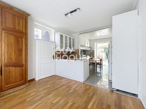 Maison à vendre de 9 pièces de 231.33 m²