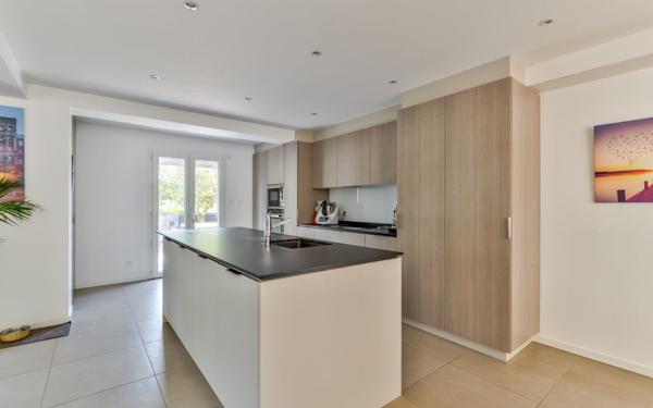 Maison à vendre    5 pièces • 170 m2 Mornant