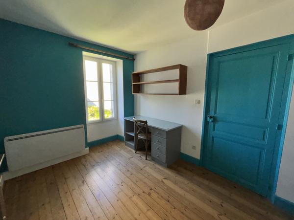 Maison  4 pièce(s)  3 chambre(s)  140.16 m²