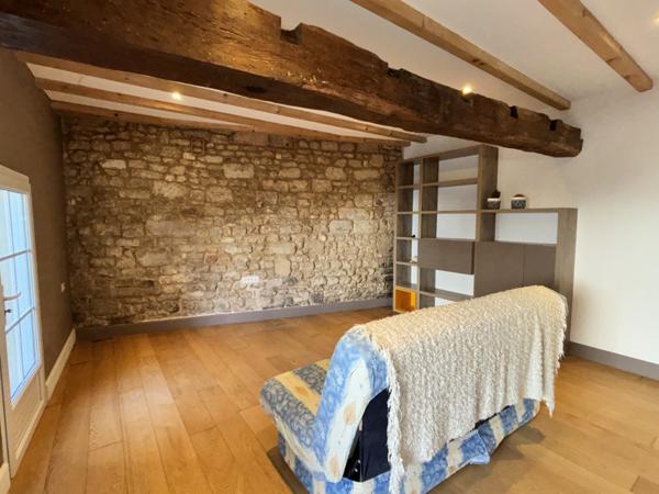 Maison  4 pièce(s)  3 chambre(s)  140.16 m²