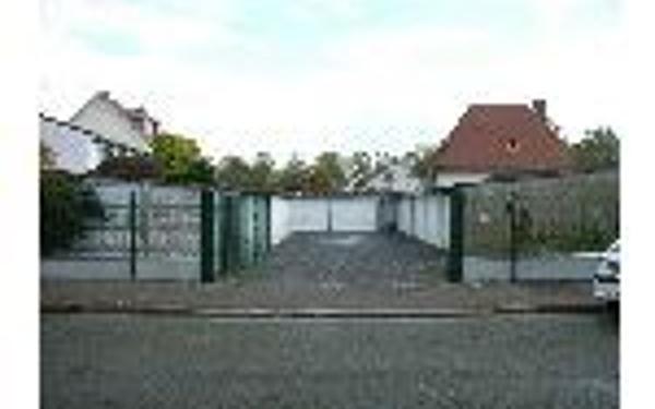 Stationnement à louer    Le Havre