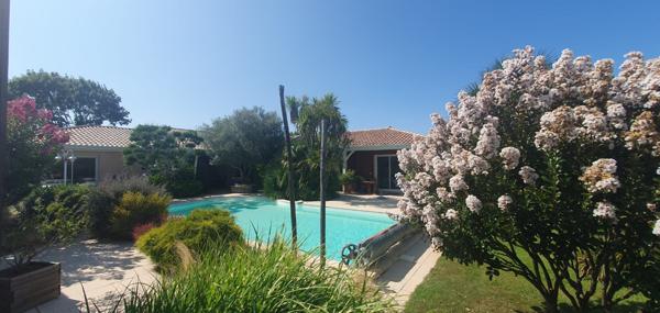 SUPERBE VILLA DE 178m2 AVEC JARDIN PAYSAGE -