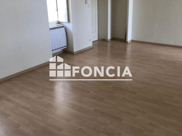 Location Appartement 3 pièces 61.42 m² - 4 ALLEE DU DR GASTELLIER Montargis 45200