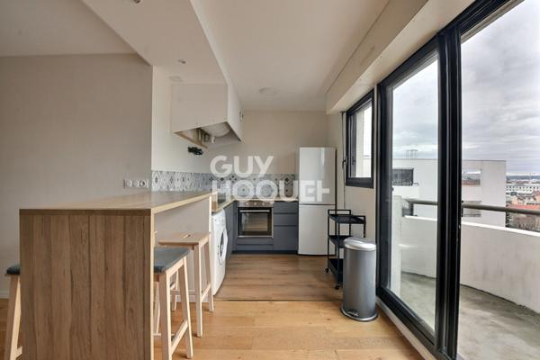 T2 LUMINEUX AU DERNIER ÉTAGE, Proximité Grange Blanche, Lyon 8ème (69008)