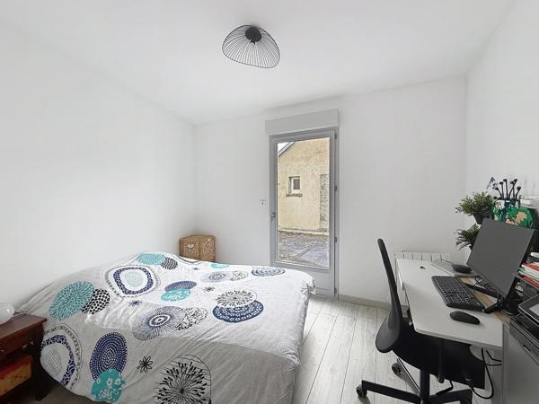 VOUVRAY – LE CHARME D’UNE MAISON DE VILLE RÉNOVÉE, AU CALME ET À L’ABRI DES REGARDS