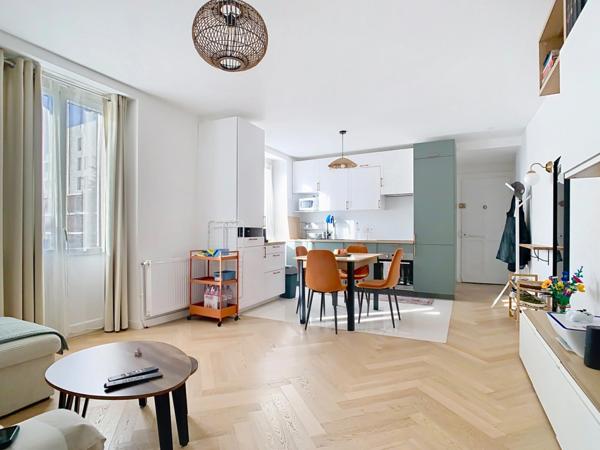 AMBILLY (74) - Appartement T2 meublé rénové