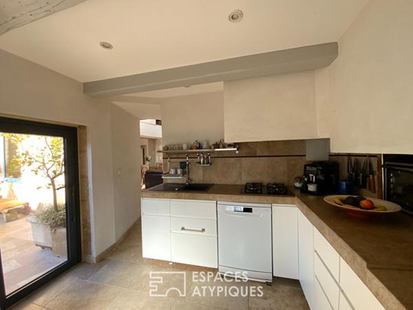 Maison de village lumineuse avec piscine proche Uzès