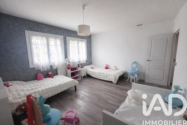 Maison à vendre 8 pièces 164 m² Mandres-les-Roses