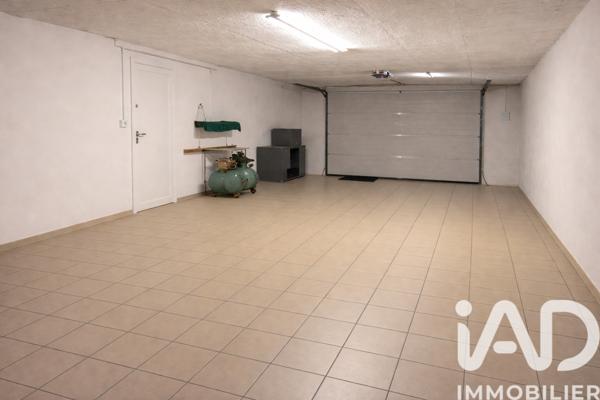 Maison à vendre 8 pièces 164 m² Mandres-les-Roses