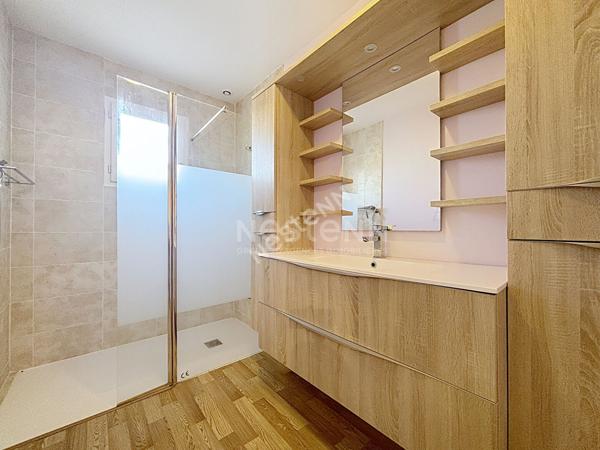 AIGUES-MORTES - VILLA PLAIN-PIED P4 + GRAND JARDIN + GARAGE