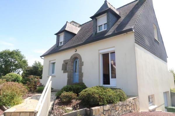 Plouedern, Maison 4 chambres en impasse