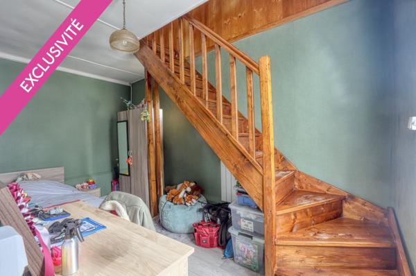 Maison de caractère avec confort de plain-pied et beau potentiel