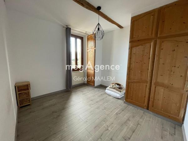 Maison à LE PLAN-DE-LA-TOUR, 83120 - 5 pièces 145m²